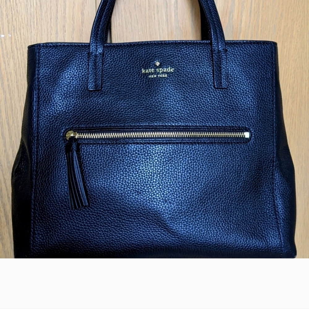 Beautiful and elegant Kate Spade medium bag